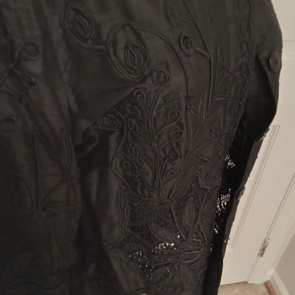 WOMENS HEAVILY EMBROIDERED LONG SLEEVE TOP. - Picture 5 of 8